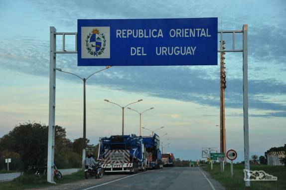 Chegando a Paysandú, no Uruguai, o último país dos 1000dias